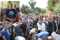 فيديو: جموع غفيرة تُشارك في مراسم تشييع جثمان الشاب محمد ابراهيم سقا ضحية اطلاق النار